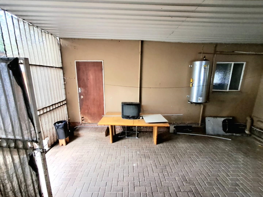 13 Bedroom Property for Sale in Generaal De Wet Free State